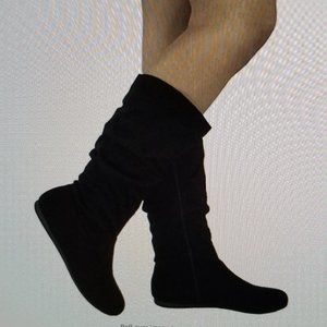 Slouchy suede boots Size 6